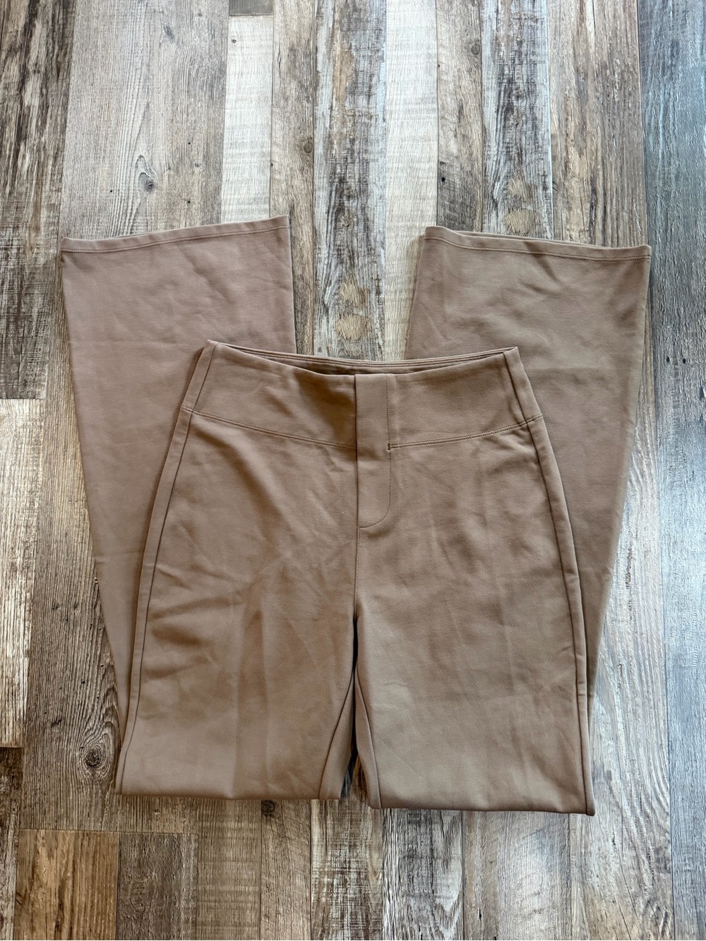 HALARA Women's Bootcut Pants in Taupe sz small reg